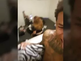 Alih-alih uang, supir taksi menawarkan bokep sex indo berbeda untuk membayar lubangnya.