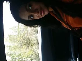 Seorang gadis dengan warna kulit pucat dengan seorang video klip vorno teman melepas kesenangannya di rumah