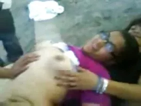 Katya, dia 19 tahun muda dan gratis video seks dia suka seks.