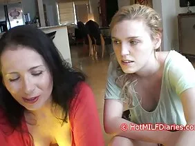 Turun dengan indo video xxx seks dan oral seks di lututku terhisap dengan baik